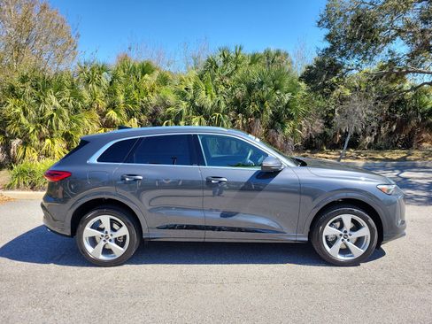 Used 2025 Audi Q5 Premium Plus w/ Premium Plus image 3