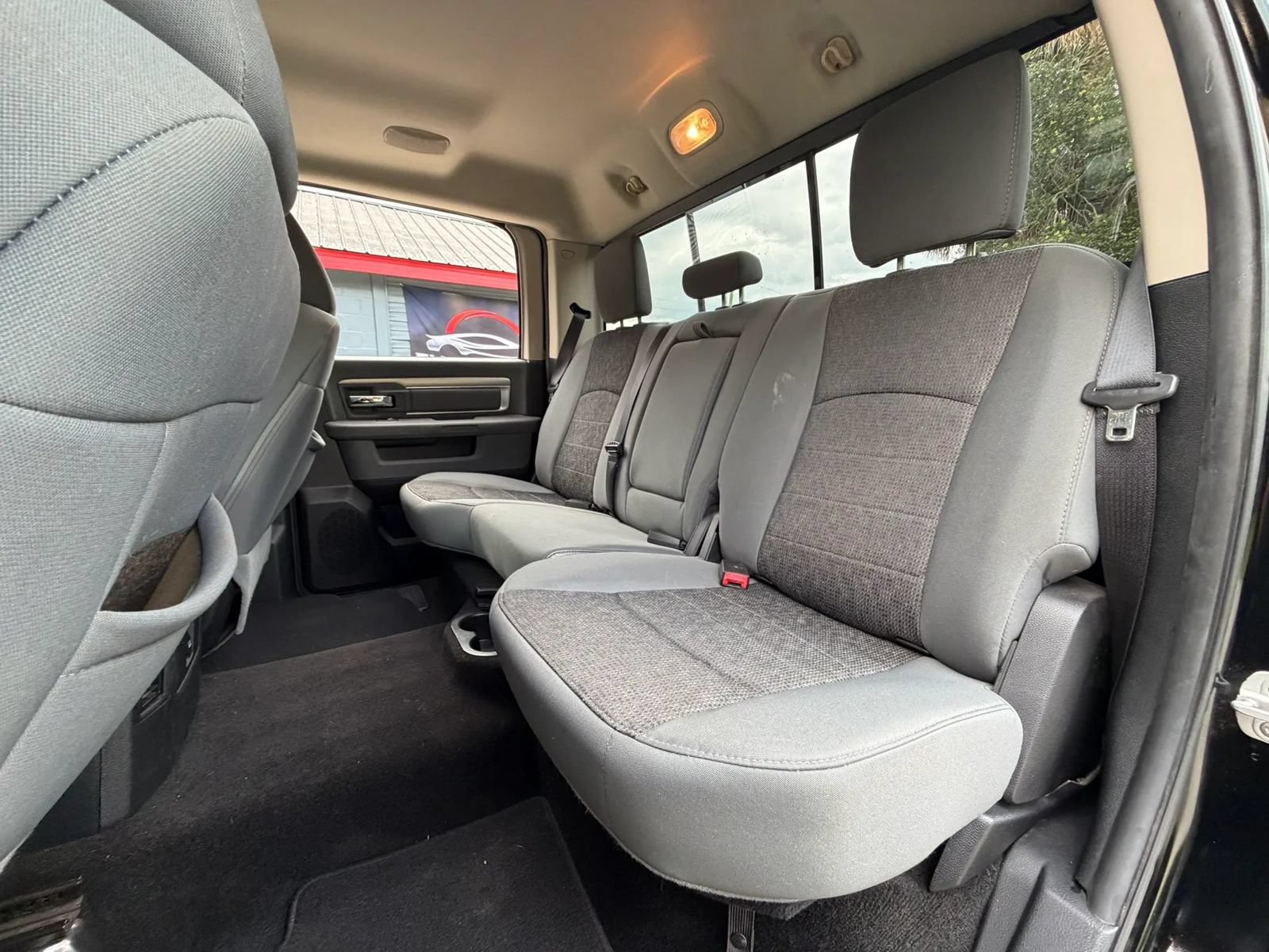 Used 2014 RAM 1500 Outdoorsman RWD image 9