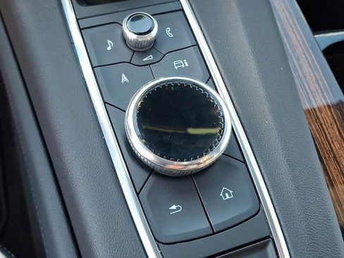 Certified 2023 Cadillac Escalade Premium Luxury image 23