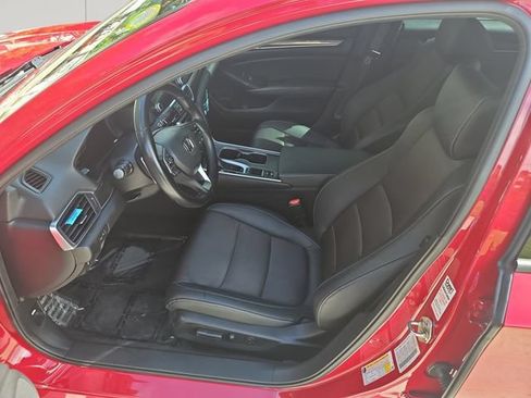 Used 2019 Honda Accord Sport image 11