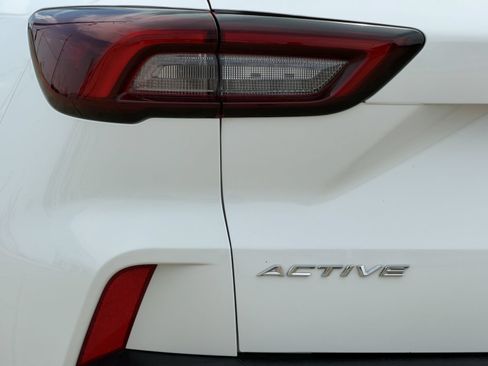 Used 2023 Ford Escape Active w/ Tech Pack #1 FWD image 11