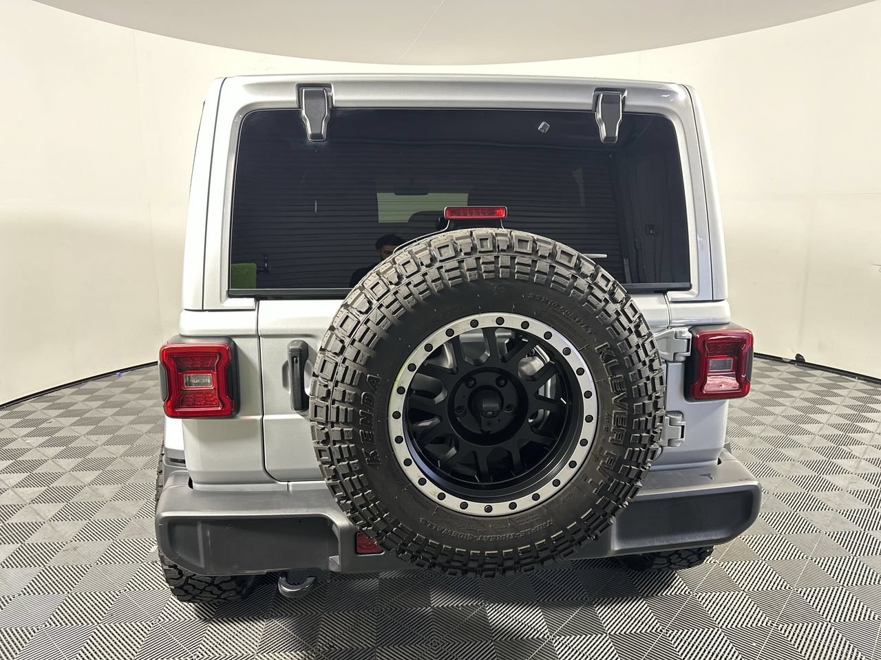 Used 2022 Jeep Wrangler Unlimited Sahara w/ LED Lighting Group AWD/4WD image 20