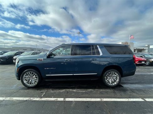 New 2026 GMC Yukon XL Denali image 5