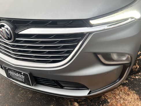 Used 2024 Buick Enclave Essence w/ Technology Package image 6