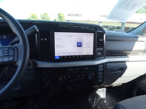 Used 2024 Ford F350 XLT w/ XLT Premium Package image 29