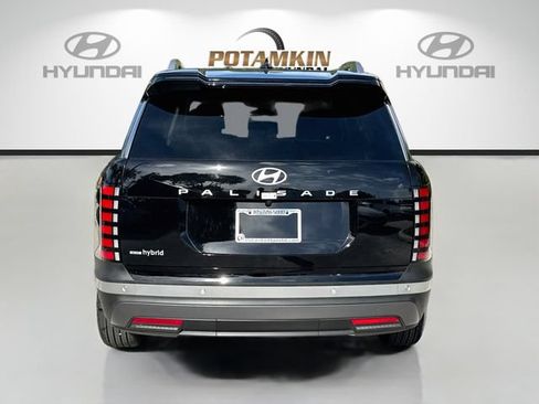 Certified 2026 Hyundai Palisade SEL Premium FWD image 6