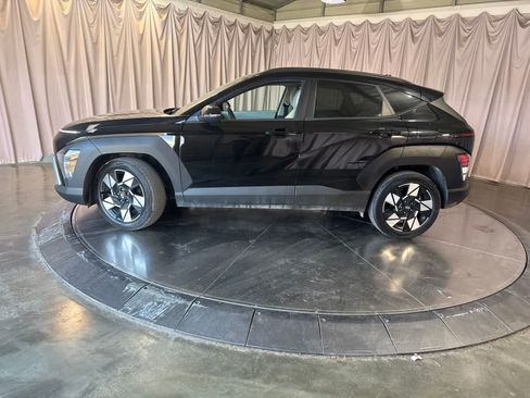 Used 2025 Hyundai Kona SEL FWD image 8