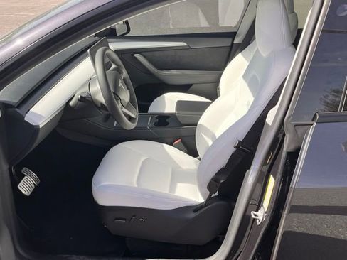 Used 2024 Tesla Model Y Performance image 7