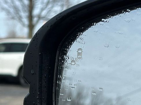 New 2026 Honda HR-V EX-L image 36