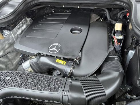 Used 2022 Mercedes-Benz GLE 350 4MATIC image 11