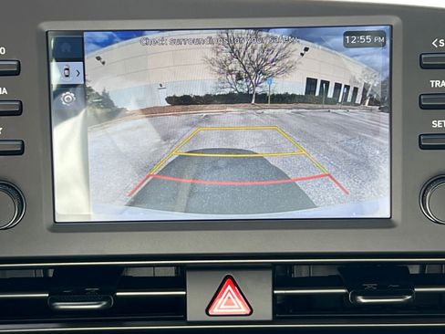 Used 2025 Hyundai Elantra Sport image 27