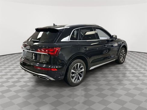 Used 2023 Audi Q5 2.0T Premium Plus w/ Premium Plus Package image 2