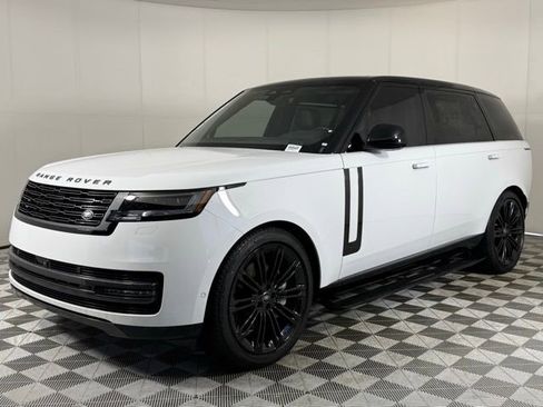 New 2025 Land Rover Range Rover Long Wheelbase SE image 3