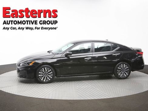 Used 2023 Nissan Altima 2.5 SV FWD image 58