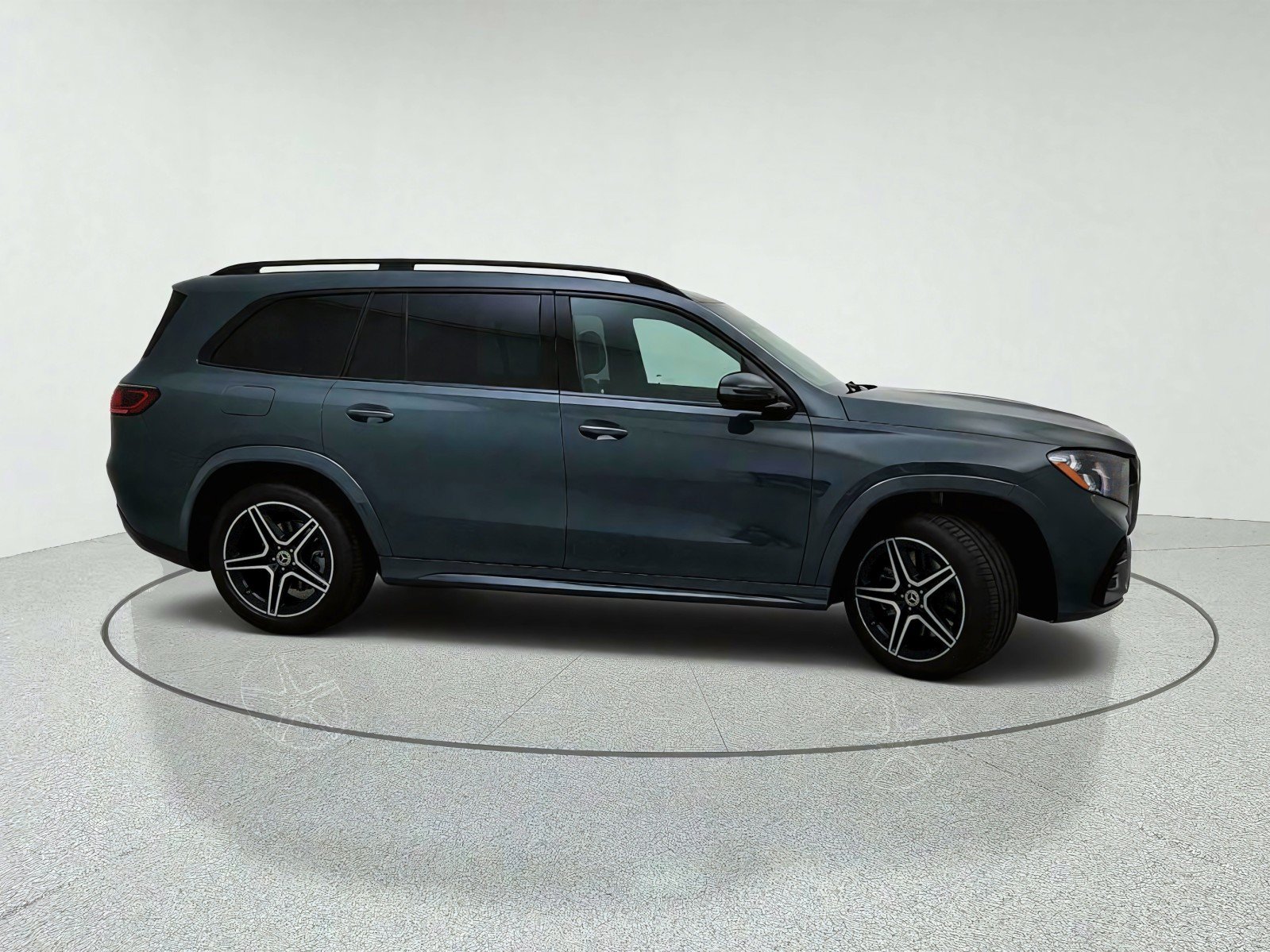 Used 2027 Mercedes-Benz GLS 450 4MATIC image 6