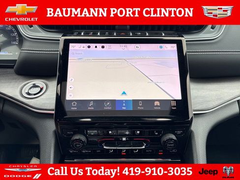 Used 2024 Jeep Grand Cherokee Limited w/ Luxury Tech Group II AWD/4WD image 19