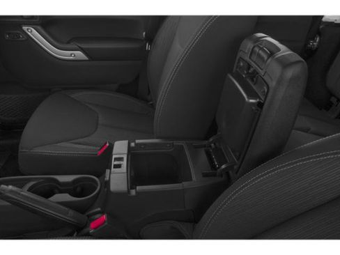 Used 2018 Jeep Wrangler Unlimited Sahara AWD/4WD image 18