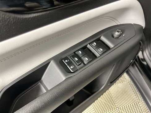 Used 2023 Jeep Compass Limited AWD/4WD image 22