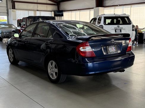 Used 2004 Toyota Camry SE FWD image 4