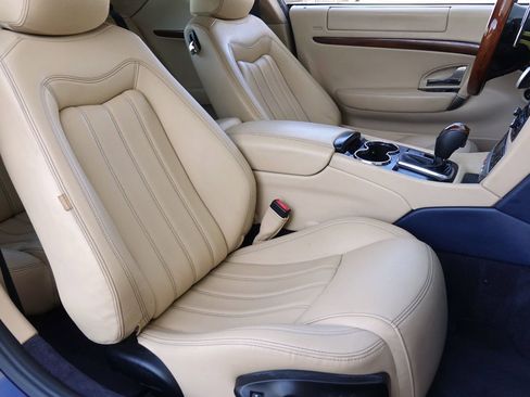 Used 2011 Maserati GranTurismo S image 8