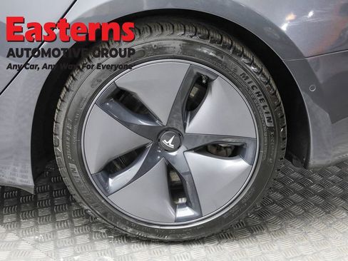 Used 2018 Tesla Model 3 Long Range image 8