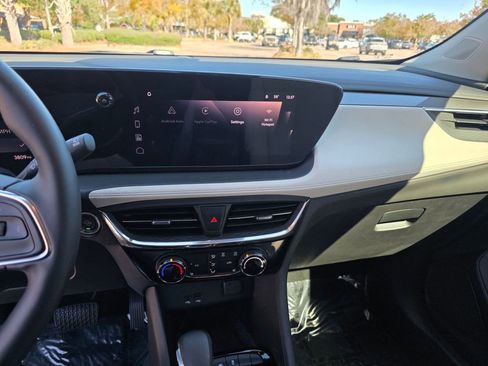 Used 2025 Buick Encore GX Sport Touring w/ Comfort Package image 16