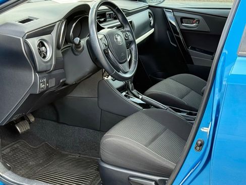 Used 2018 Toyota Corolla iM w/ Carpet Mat Package (TMS) FWD image 6