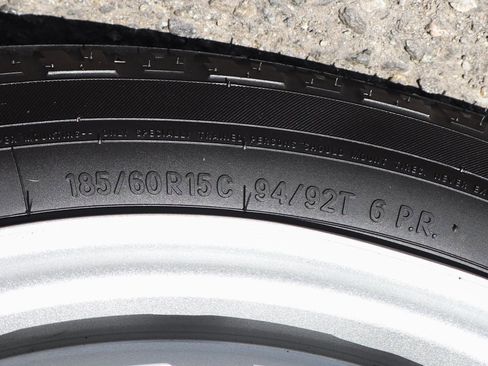 Used 2021 Nissan NV200 S w/ Back Door Glass Package image 39