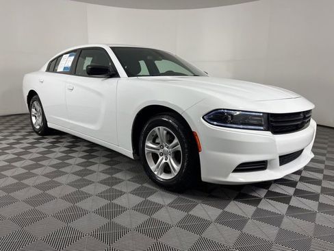 Used 2023 Dodge Charger SXT RWD image 2