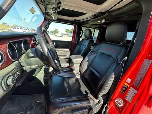 Used 2021 Jeep Gladiator Rubicon w/ LED Lighting Group AWD/4WD image 9