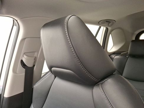 Certified 2019 Toyota RAV4 XLE Premium image 21