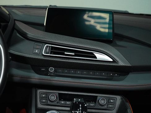 Used 2019 BMW i8 Roadster image 84