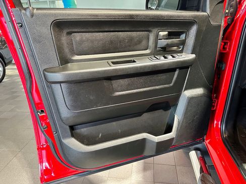 Used 2018 RAM 1500 Express image 11