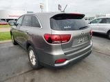 Used 2019 Kia Sorento LX image 4