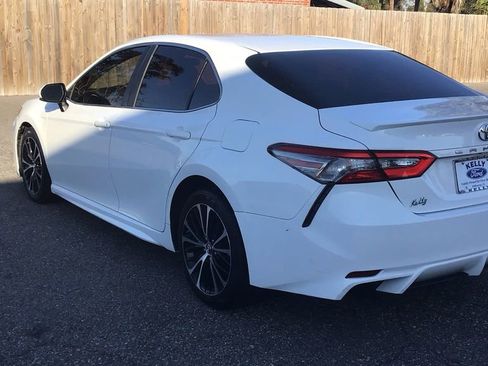 Used 2018 Toyota Camry SE image 7