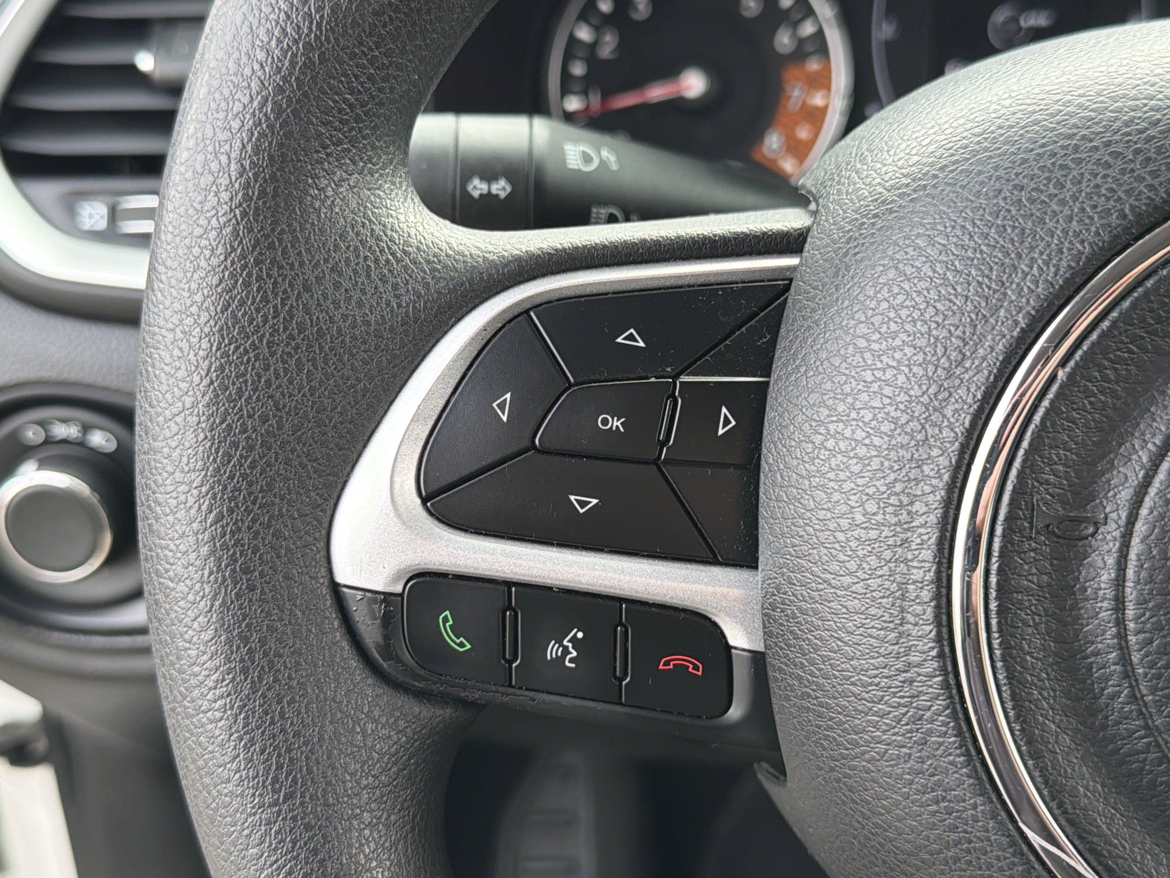 Used 2020 Jeep Renegade Sport w/ Sport Appearance Group FWD image 15