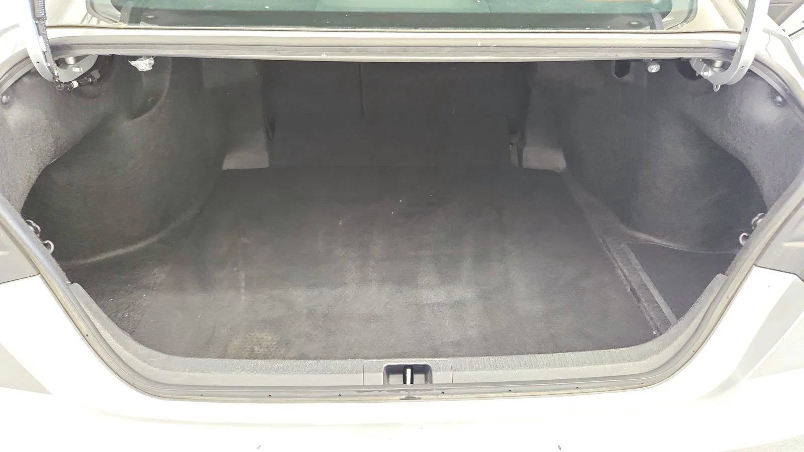 Used 2025 Toyota Camry LE FWD image 36