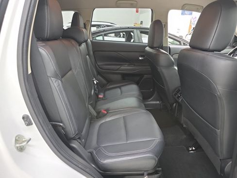 Used 2020 Mitsubishi Outlander SEL FWD image 9