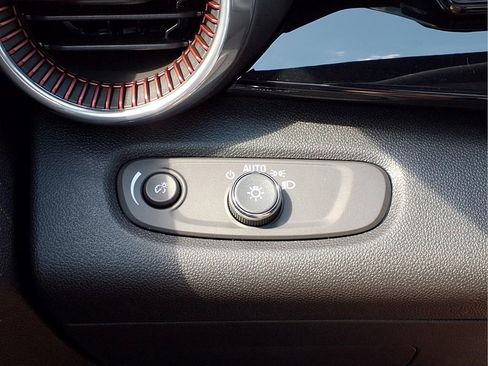 New 2026 Chevrolet Trax RS w/ Sunroof Package image 17