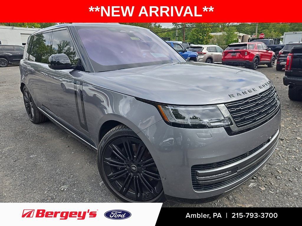 Used 2023 Land Rover Range Rover Long Wheelbase SE AWD/4WD image 1