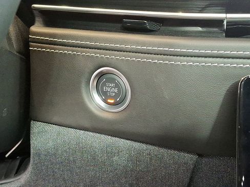 Used 2025 Cadillac Escalade V image 31