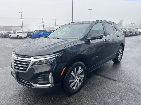 Used 2024 Chevrolet Equinox Premier image 3