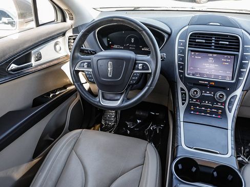 Used 2020 Lincoln Nautilus Reserve w/ Equipment Group 202A AWD/4WD image 14