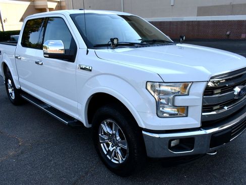Used 2015 Ford F150 Lariat image 4