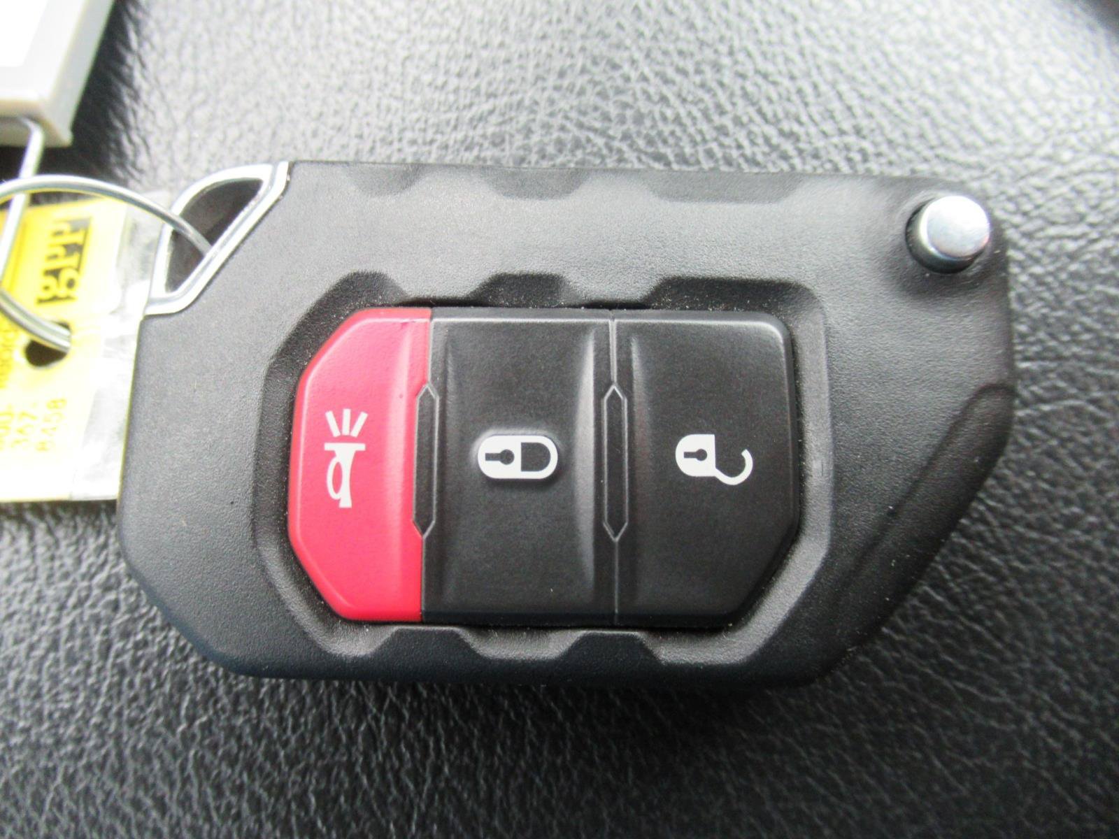 Used 2022 Jeep Wrangler Sport AWD/4WD image 30