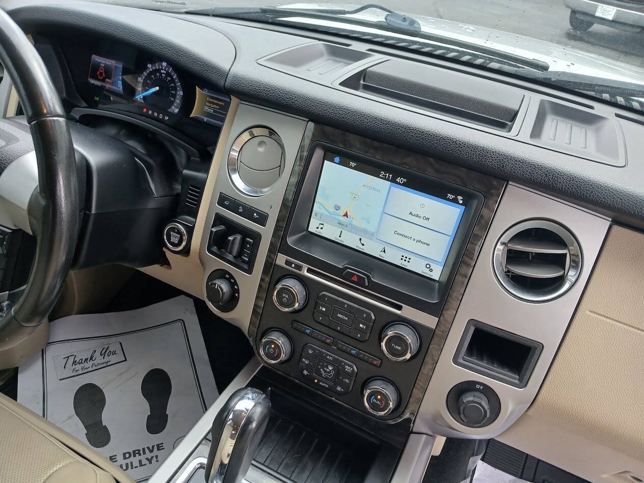 Used 2016 Ford Expedition Limited AWD/4WD image 17