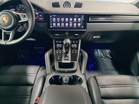 Used 2023 Porsche Cayenne GTS image 19