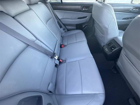 Used 2019 Subaru Outback 2.5i Limited image 14
