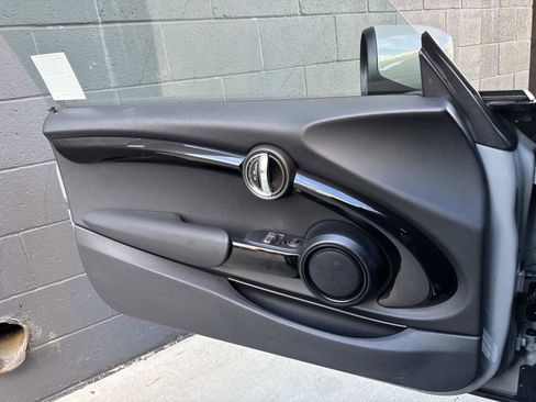 Used 2020 MINI Cooper S image 21