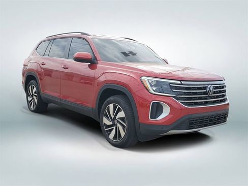Used 2024 Volkswagen Atlas SE FWD image 2